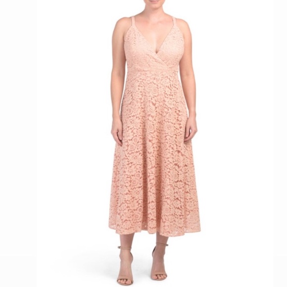 Bardot Genoveve Lace Dress Dusty Rose New With Tags $129 - Picture 2 of 3